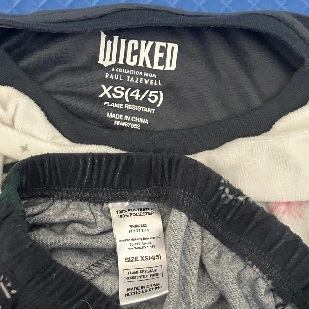 Wicked movie-themed toddler pajama set | XS 4-5